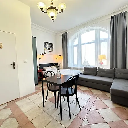 Apartment 7-7-6 Iii *